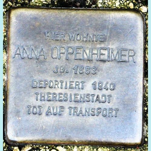 Stolperstein für Anna Oppenheimer in der Kardinal-Wendel-Straße, Foto: atreyu - Eigenes Werk, CC BY-SA 4.0, https://commons.wikimedia.org/w/index.php?curid=45911140