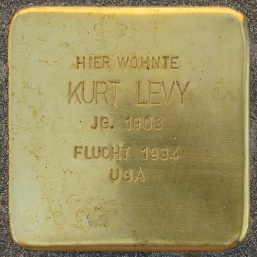Stolperstein für Kurt Levy in der Judengasse 1 in Illingen, Foto: Simon Mannweiler / Wikimedia Commons