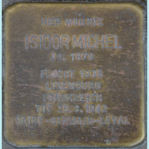 Stolperstein für Isidor Michel in der Hauptstraße 80 in Illingen,  Foto: Simon Mannweiler / Wikimedia Commons