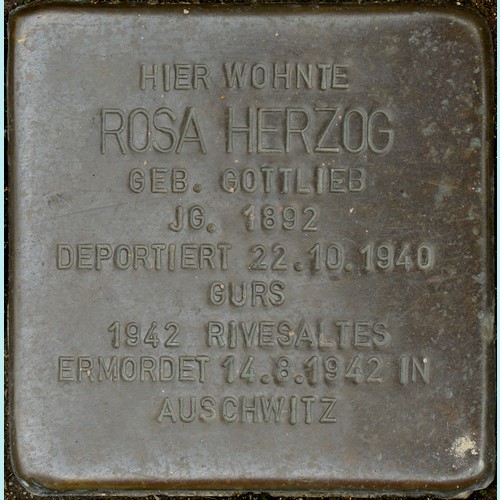 Stolperstein für Rosa Herzog, geb. Gottlieb, in der Judengasse 1, Foto: Simon Mannweiler / Wikimedia Commons