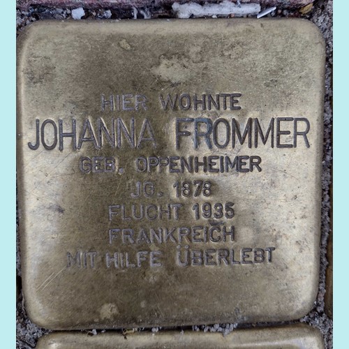 Stolperstein für Johanna Frommer am Marktplatz 15, Foto: Matthias Pöhler